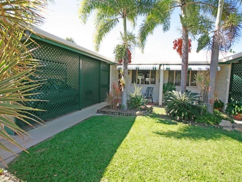 1/32 Doncaster Way, Mount Louisa QLD 4814