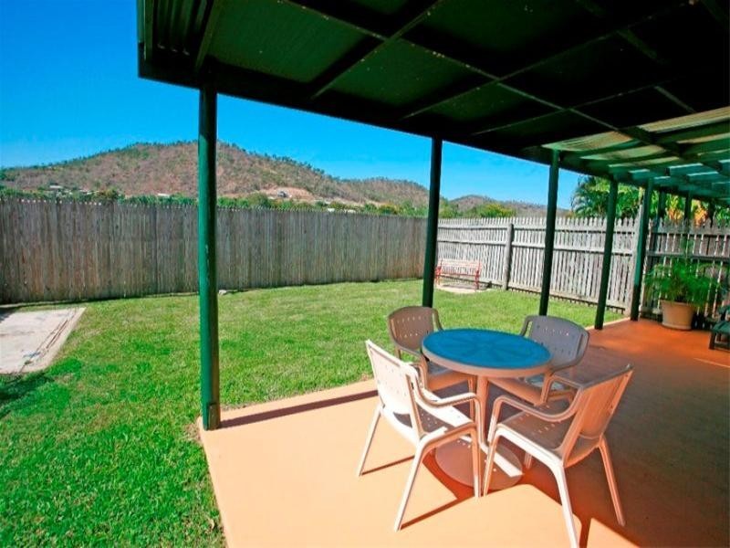 1/32 Doncaster Way, Mount Louisa QLD 4814