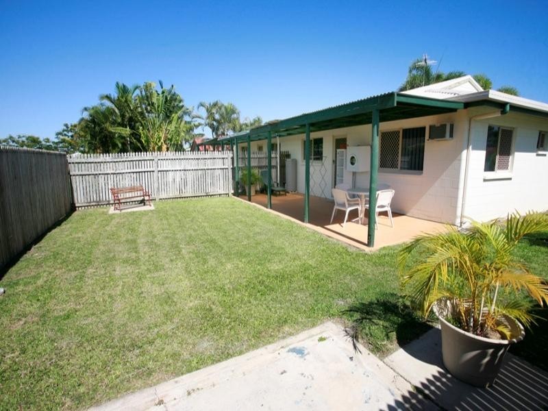 1/32 Doncaster Way, Mount Louisa QLD 4814