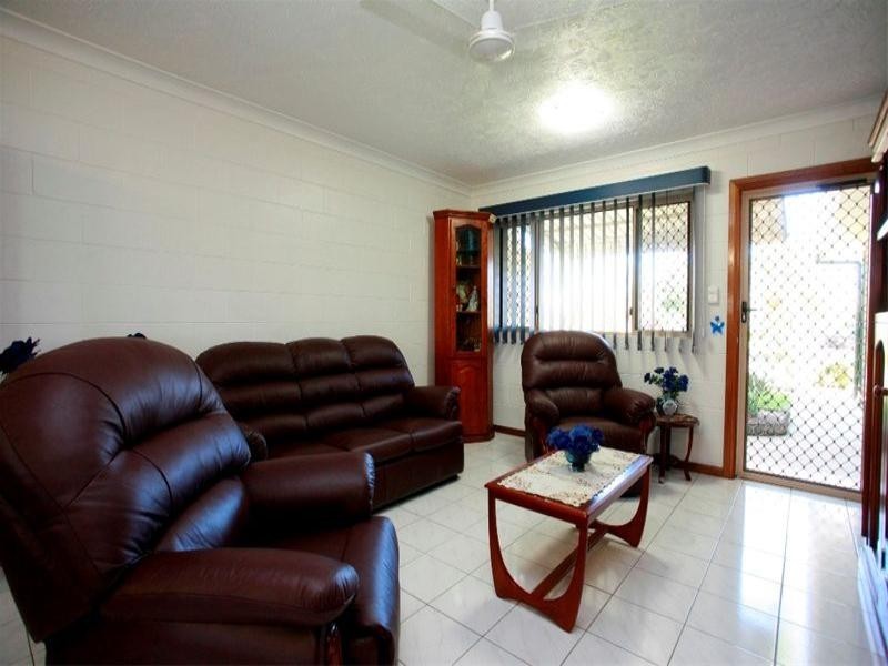 1/32 Doncaster Way, Mount Louisa QLD 4814