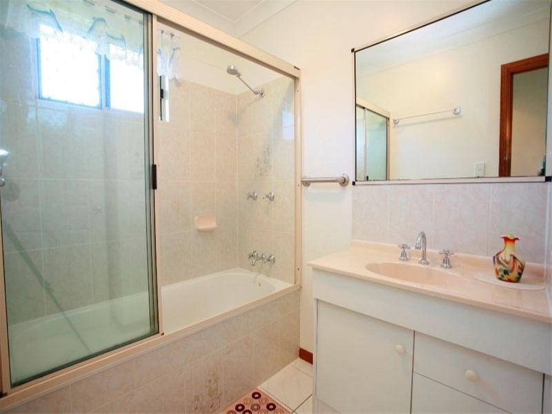 1/32 Doncaster Way, Mount Louisa QLD 4814