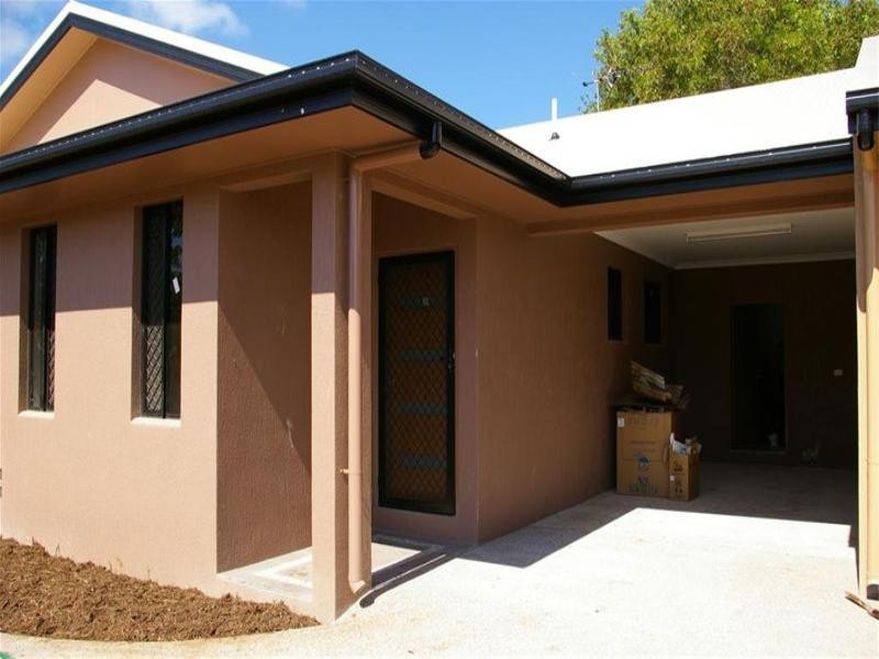 3/33 Gladstone Street, Pimlico QLD 4812