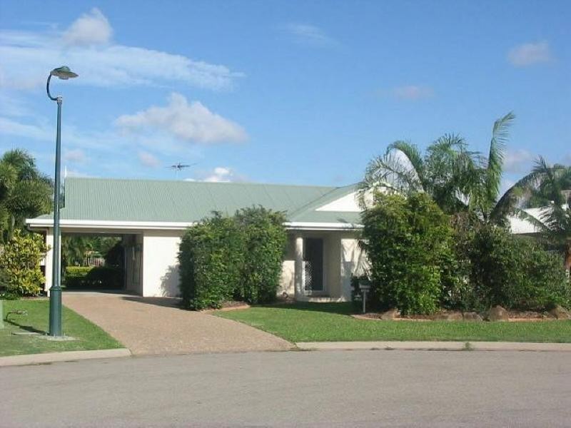 17 Overton Circuit, Kirwan QLD 4817