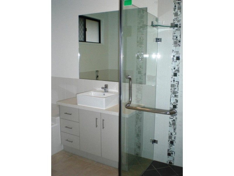 18 Waterstone Terrace, Fairfield Waters, Idalia QLD 4811