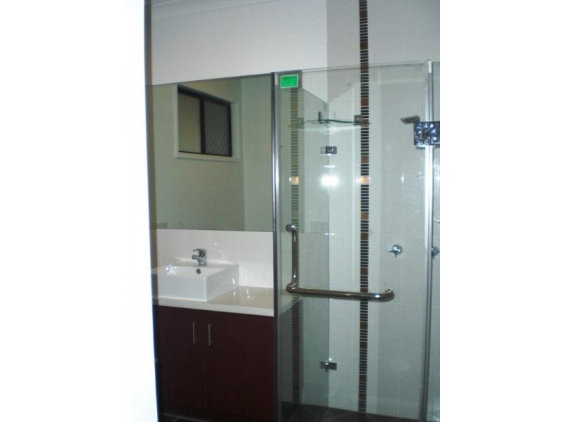 18 Waterstone Terrace, Fairfield Waters, Idalia QLD 4811