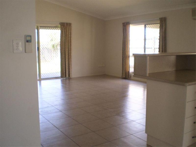 6 Goshawk Street RIVERSIDE Gardens, Douglas QLD 4814