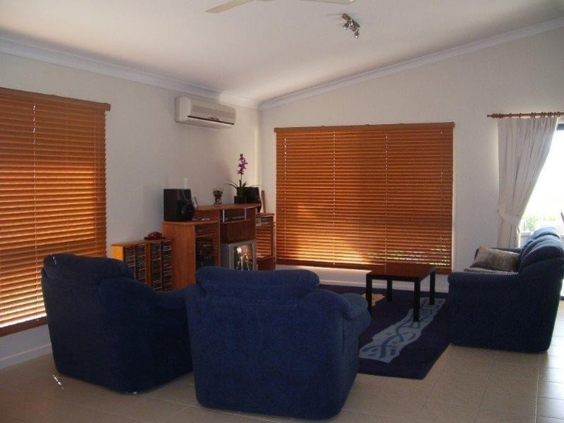 1 Calliandra Court, Mount Louisa QLD 4814