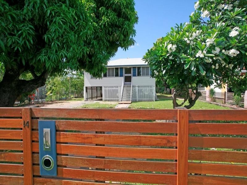 14 Hughes Street, Hermit Park QLD 4812