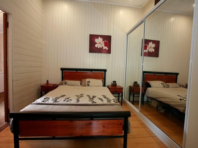 14 Hughes Street, Hermit Park QLD 4812