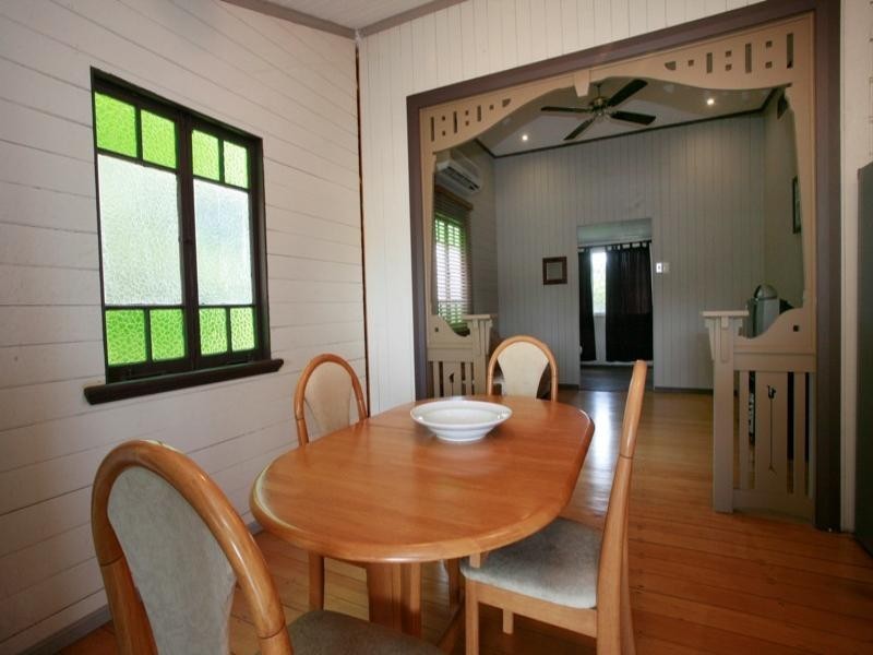 14 Hughes Street, Hermit Park QLD 4812