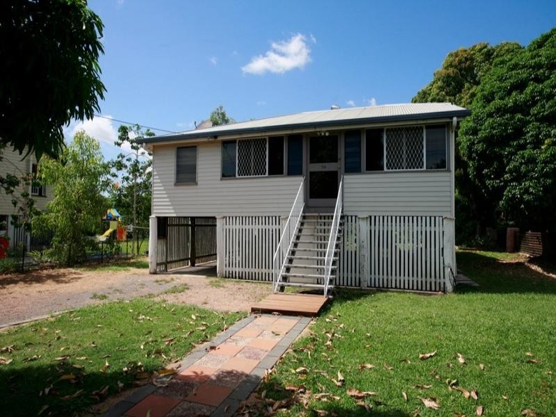 14 Hughes Street, Hermit Park QLD 4812