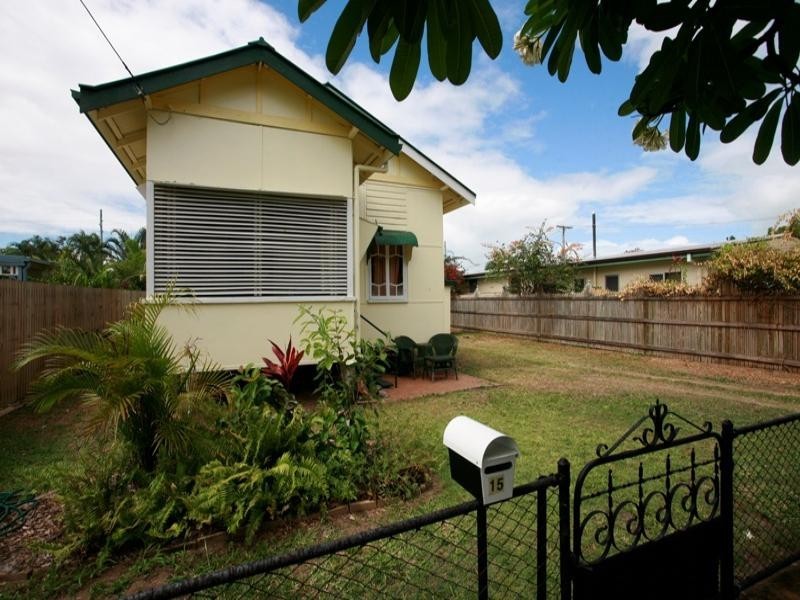 15 Ethel Street, Hyde Park QLD 4812