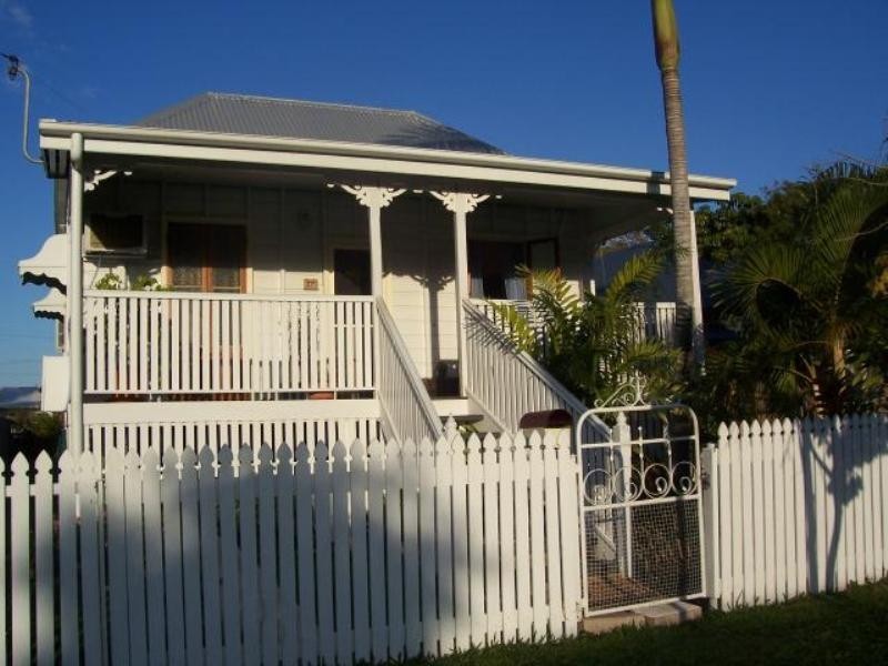 15 Ninth Avenue, Railway Estate QLD 4810