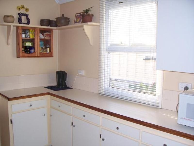 15 Ninth Avenue, Railway Estate QLD 4810