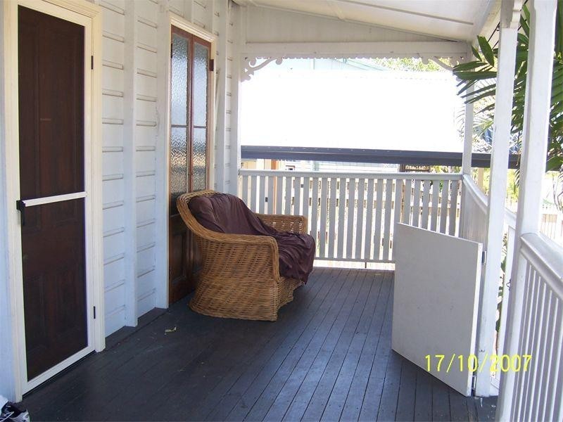 15 Ninth Avenue, Railway Estate QLD 4810