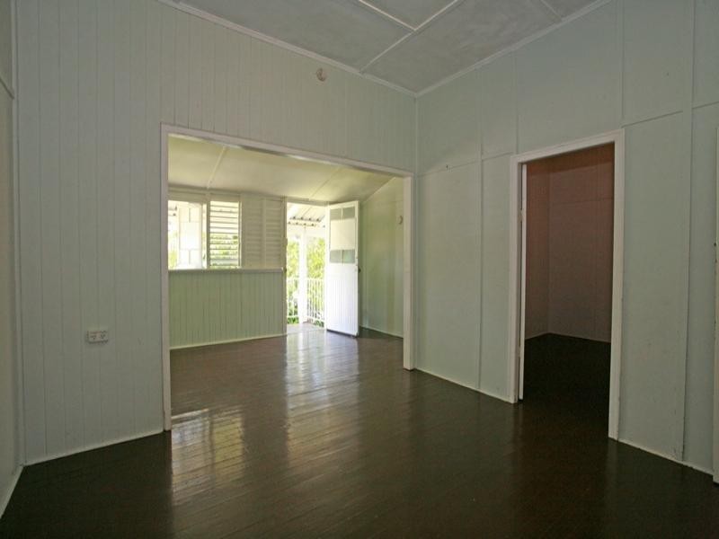 15 Keenan Street, Oonoonba QLD 4811