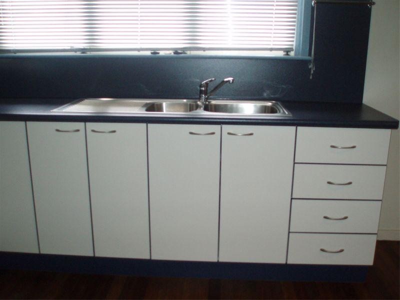 27 Ellimatta Avenue, Cranbrook QLD 4814