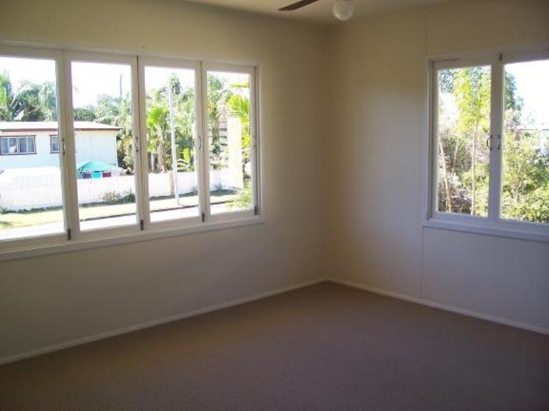 10 Ellimatta Avenue, Cranbrook QLD 4814