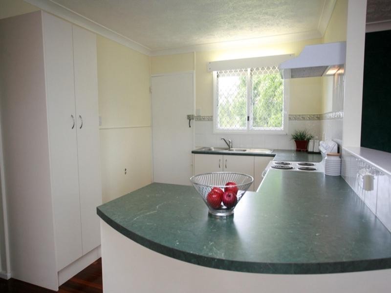 68 Ackers Street, Hermit Park QLD 4812