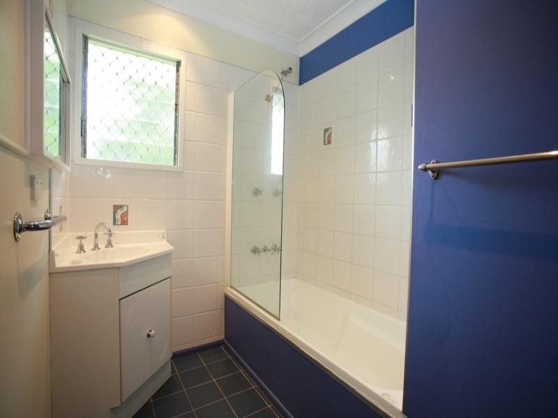 68 Ackers Street, Hermit Park QLD 4812