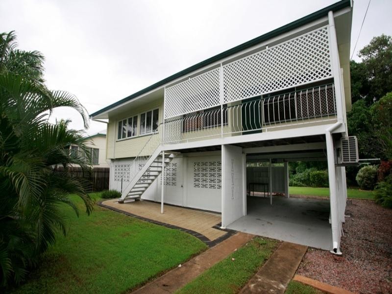 68 Ackers Street, Hermit Park QLD 4812