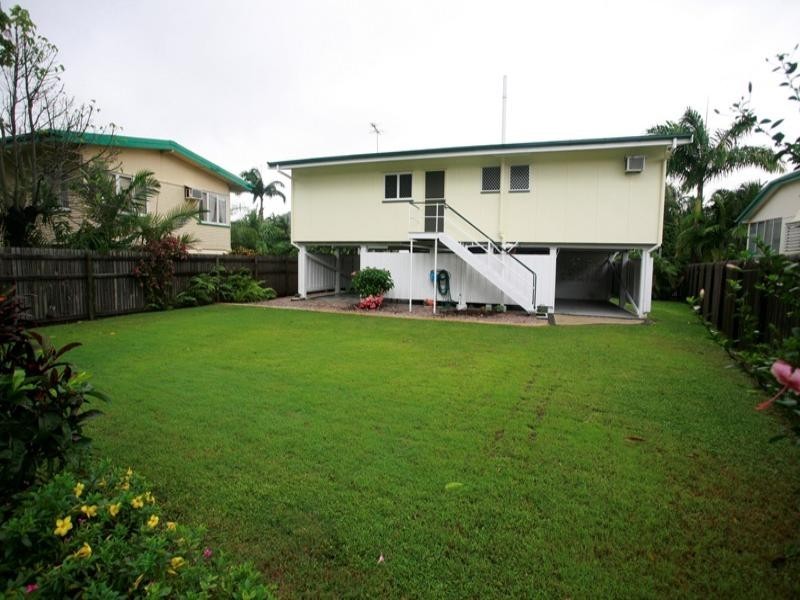 68 Ackers Street, Hermit Park QLD 4812