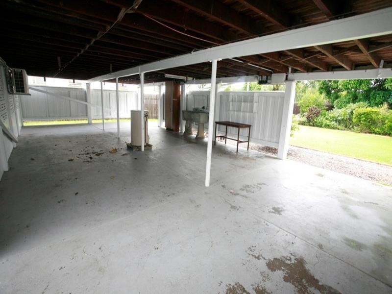 68 Ackers Street, Hermit Park QLD 4812