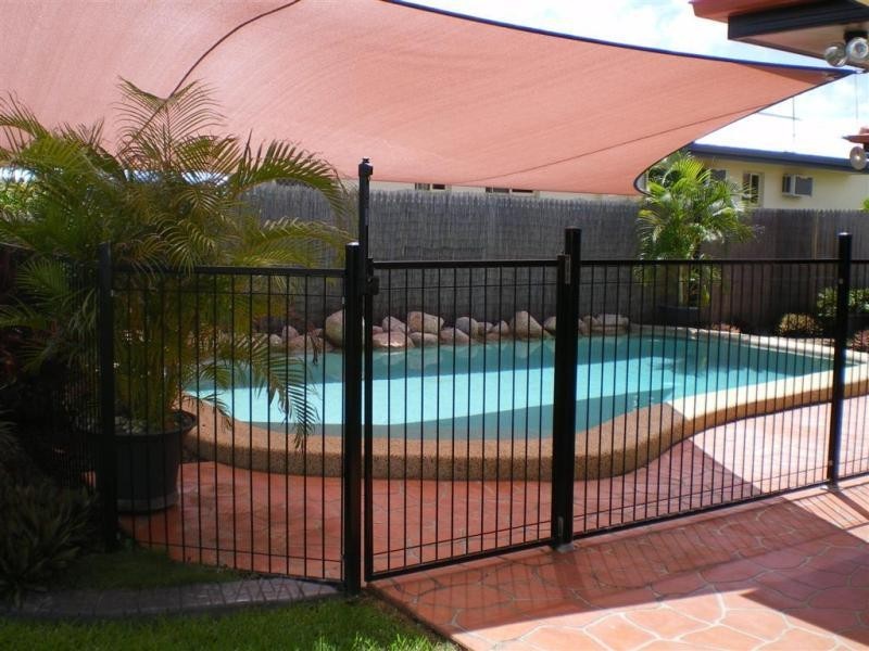 12 Squires Crescent, Kirwan QLD 4817