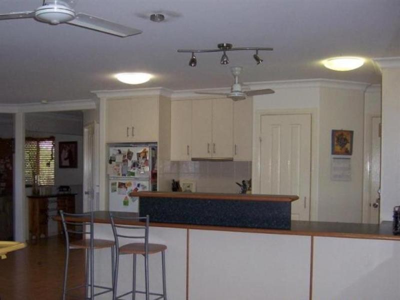 12 Squires Crescent, Kirwan QLD 4817