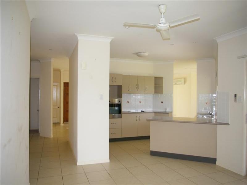 3 Crinum Way, Mount Louisa QLD 4814