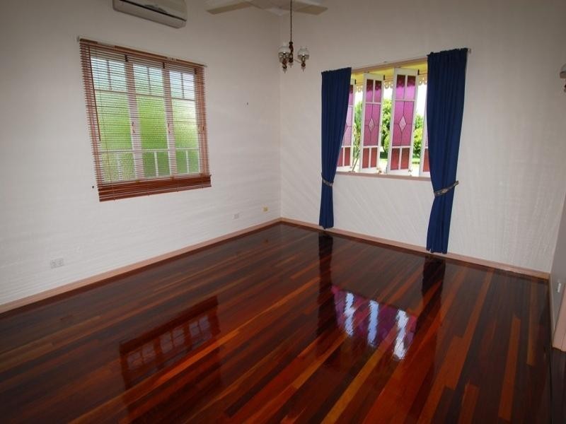 76 Philp Street, Hermit Park QLD 4812