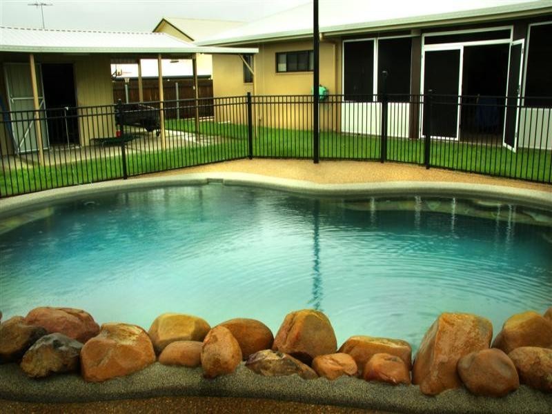 51 Hasty Street ‘Greenview’, Mount Louisa QLD 4814