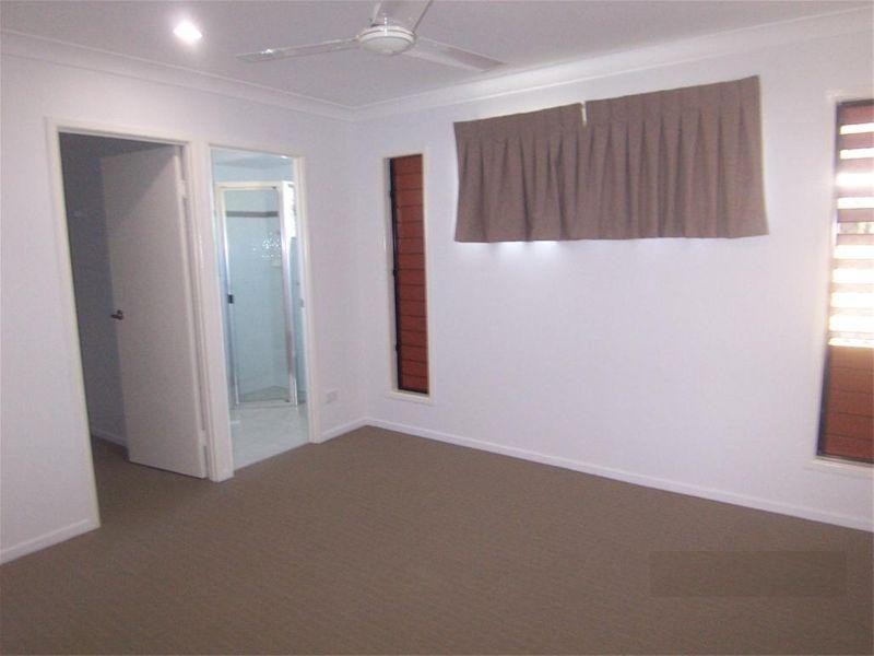 10 Armistice Street, Burdell QLD 4818