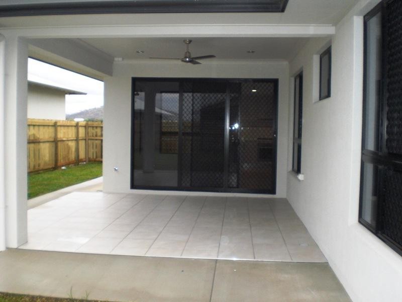 18 Waterstone Terrace, Idalia QLD 4811