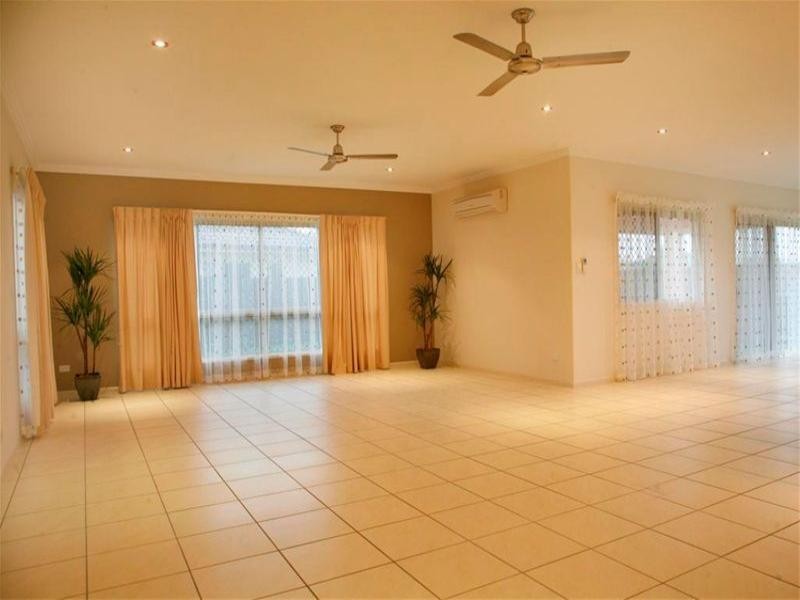 18 Somerville Place FAIRFIELD WATERS, Idalia QLD 4811