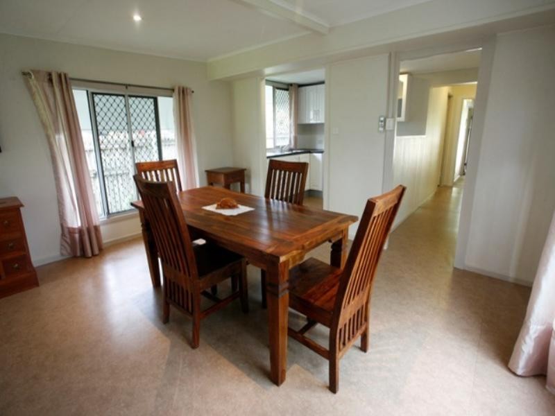 4 Leigh Street, Townsville QLD 4810