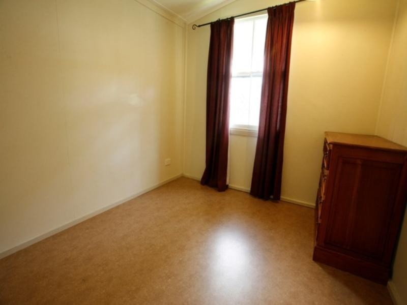 4 Leigh Street, Townsville QLD 4810