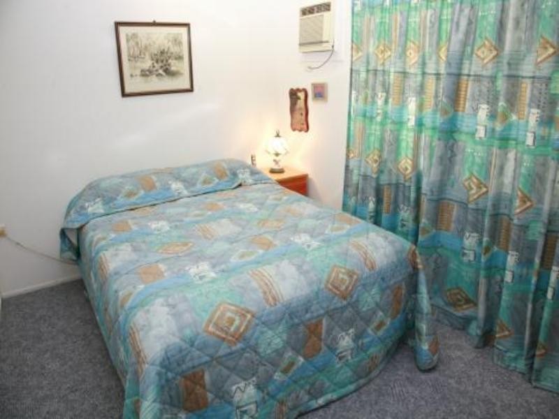 28 Julia Street, Kirwan QLD 4817