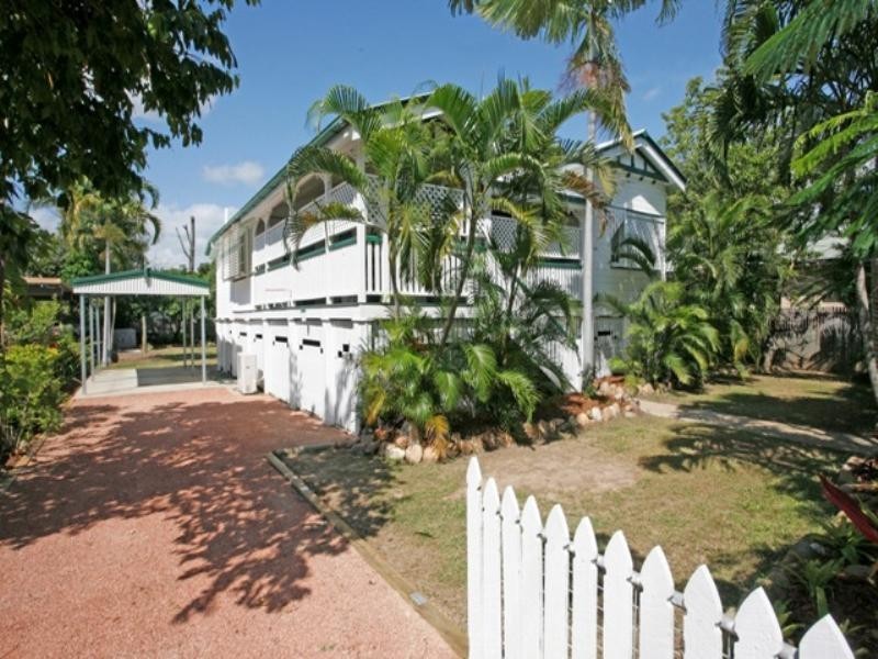 36 Hughes Street, Hermit Park QLD 4812