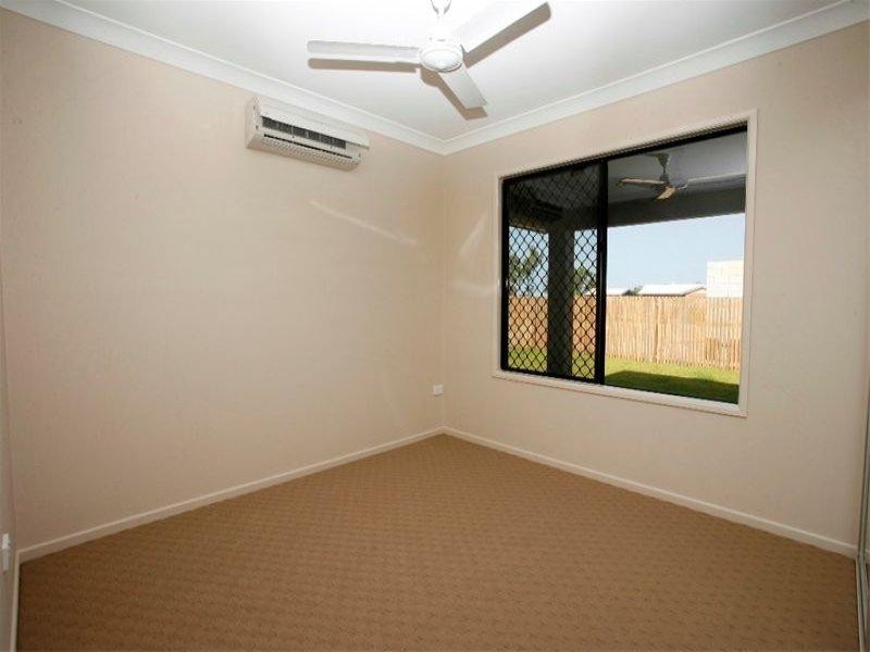 13 Trigger Court, Mount Louisa QLD 4814