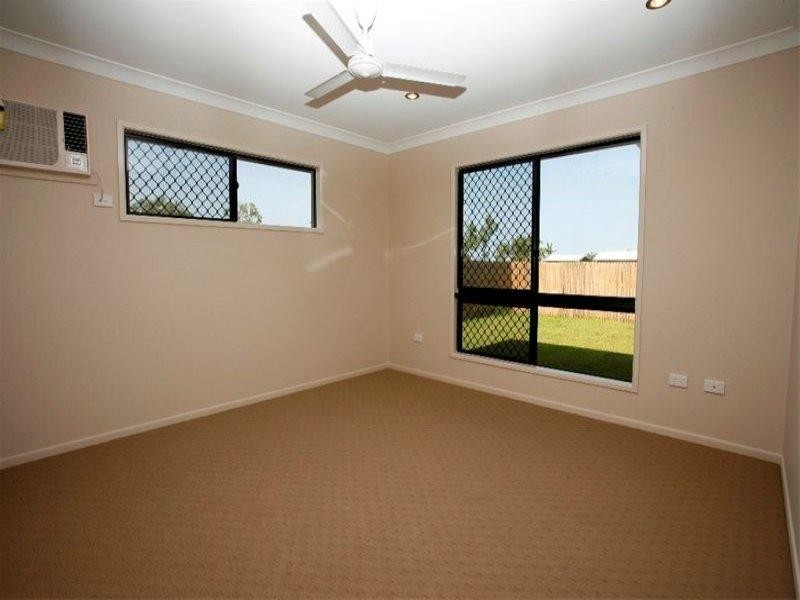 13 Trigger Court, Mount Louisa QLD 4814