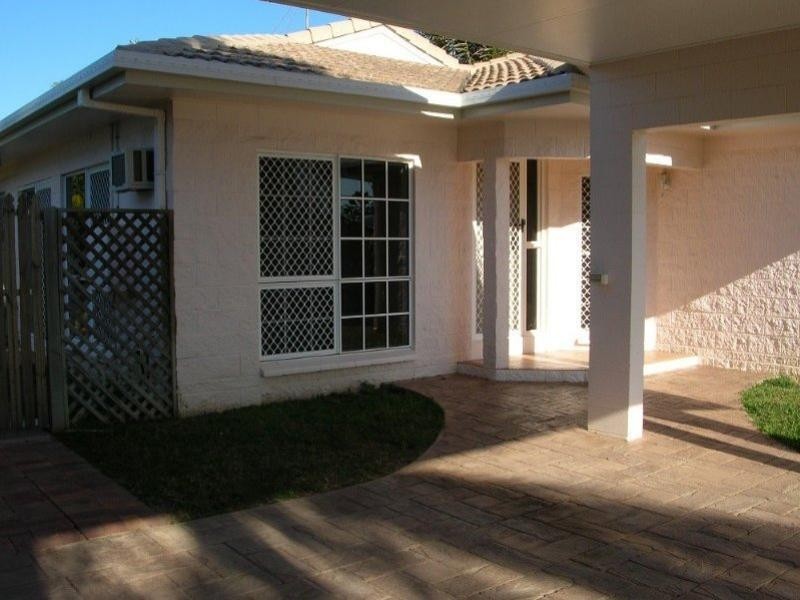 39 Raintree Way, Kirwan QLD 4817