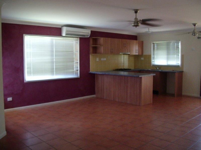 9 Butterfly Crescent, Douglas QLD 4814