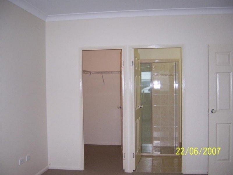 2 Phantom Place CRESTBROOK, Mount Louisa QLD 4814