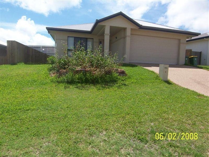 2 Phantom Place CRESTBROOK, Mount Louisa QLD 4814