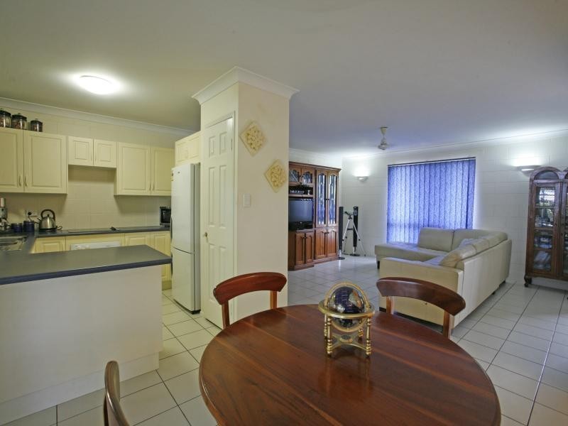 1 Gernika Court, Bushland Beach QLD 4818