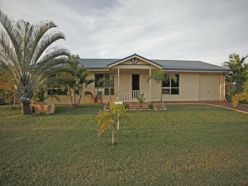 1 Gernika Court, Bushland Beach QLD 4818