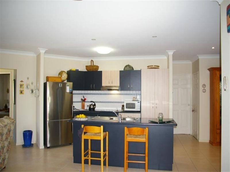 7 St Albans Road, Mount Louisa QLD 4814