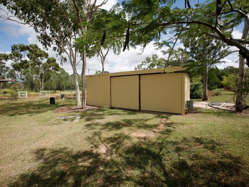 328 Valley Drive, Oak Valley QLD 4811