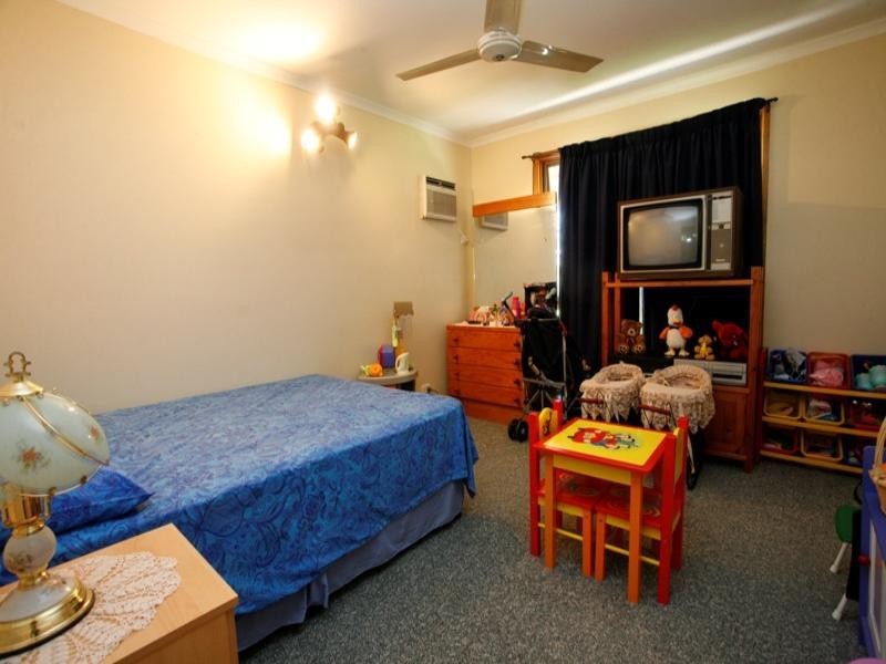 328 Valley Drive, Oak Valley QLD 4811